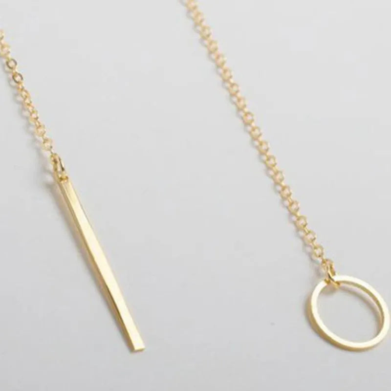 the Circle Bar Pendant Short Clavicle Necklace